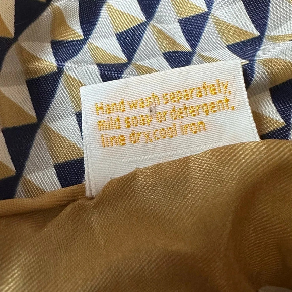 Glentex Silk MCM Mod Print Scarf 22 x 22 - Picture 4 of 4